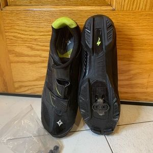 Cycling shoes